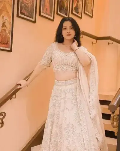 Escort Amarpur